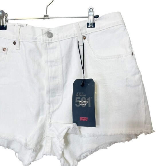 Levi’s NWT 501 Short Pearly White Distressed Raw Hem Size 34 Mid Rise - Picture 11 of 16
